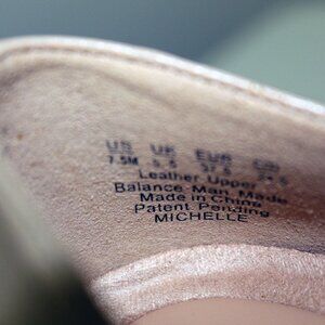 Naturalizer, Beige High Heel Leather Pumps, Size 7.5M